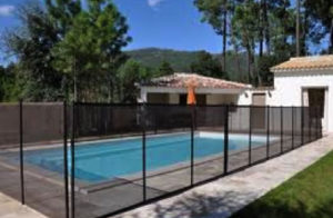 Quelles sont les règles à respecter quand on a une piscine dans son jardin ?