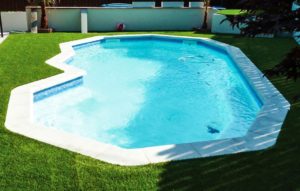 Installation piscine coque polyester Nice - SPA Piscines Installation piscine coque polyester Nice - SPA Piscines