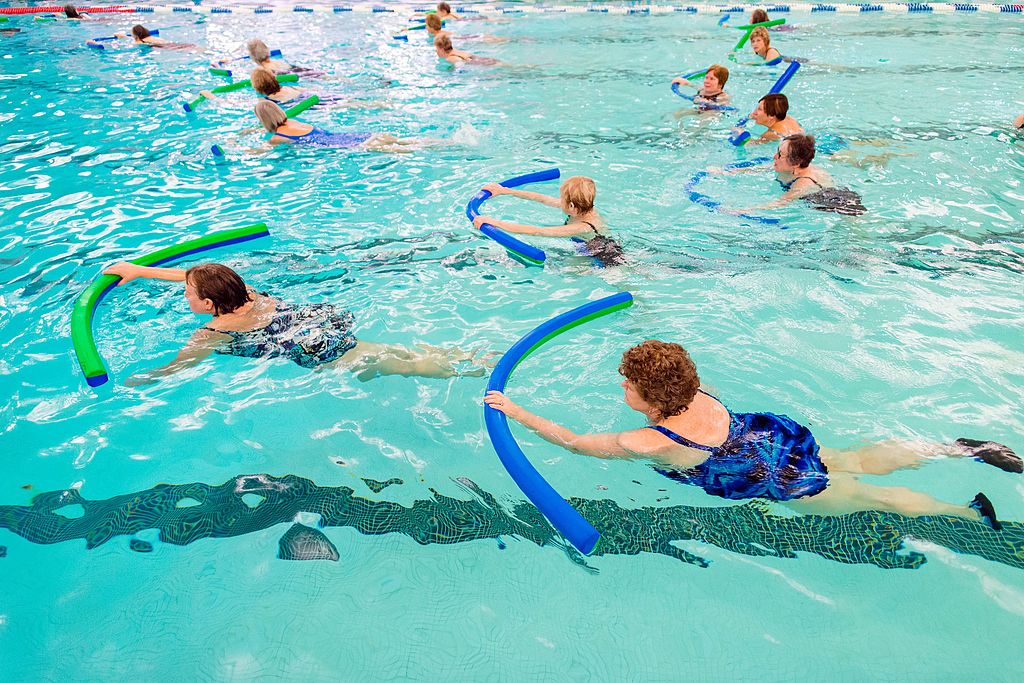 Quels sont les accessoires pour pratiquer l'aquagym dans votre piscine ?