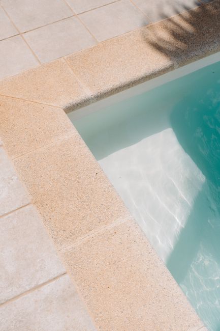 pisciniste frejus